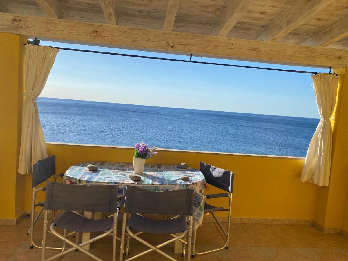 La Casa Gialla Cala Gonone Exterior foto