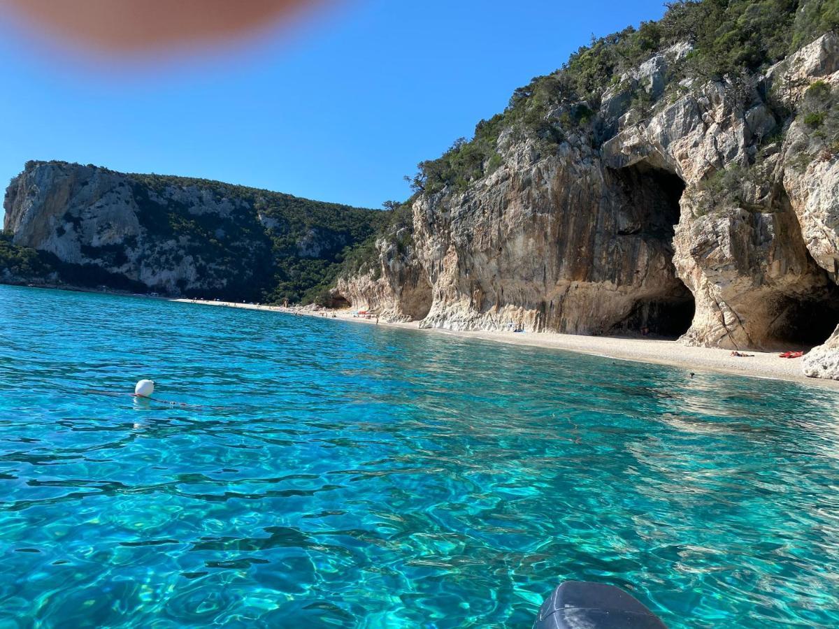 La Casa Gialla Cala Gonone Exterior foto